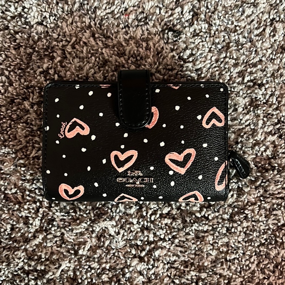 coach valentine’s day wallet 2020